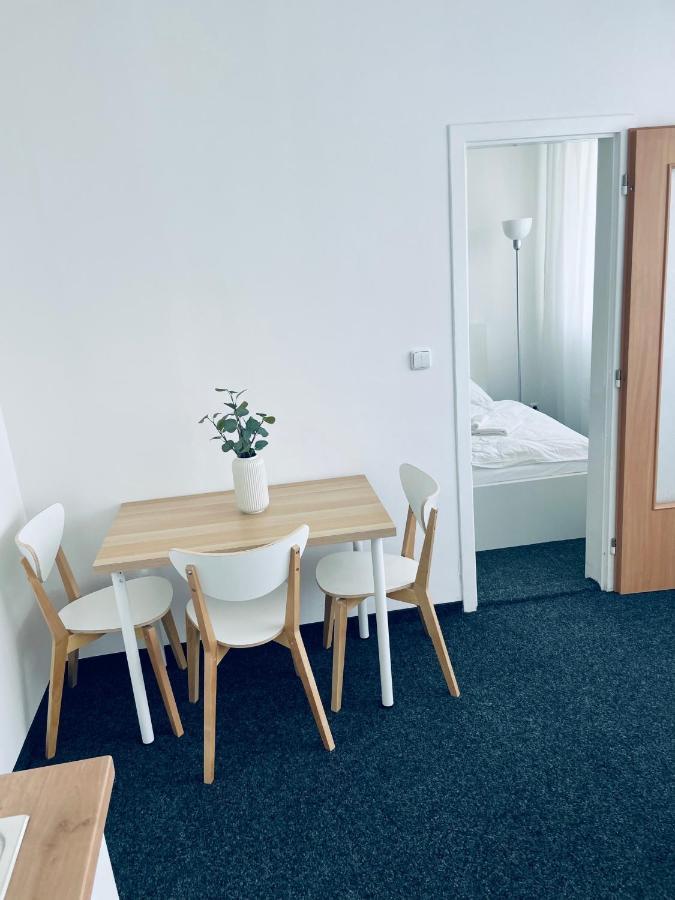 Apartmany Bryksova Prag Exterior foto